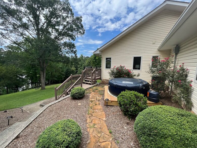 Lake Front Home | Smith Mountain Lake - Union Hall, Virginia