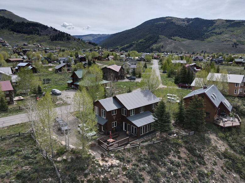 Riverside Eagle View - Crested Butte, Colorado