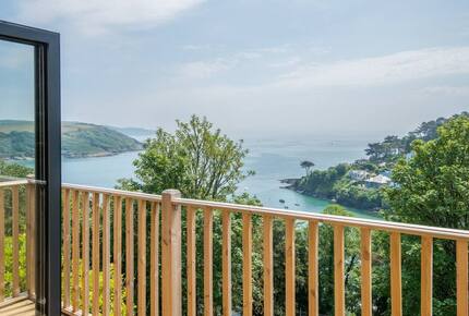 Murrawingi Modern Coastal Home - Salcombe, United Kingdom