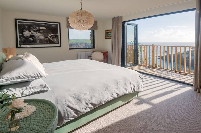 Murrawingi Modern Coastal Home - Salcombe, United Kingdom