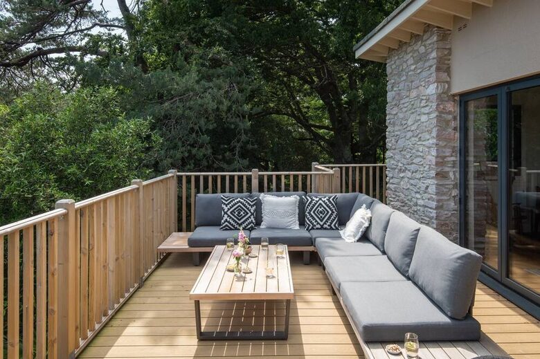 Murrawingi Modern Coastal Home - Salcombe, United Kingdom