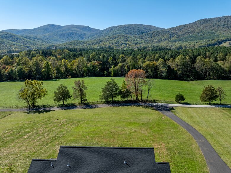 Mountain Views near Shenandoah NP, Charlottesville, Vineyards & Blue Ridge Parkway - Afton, Virginia