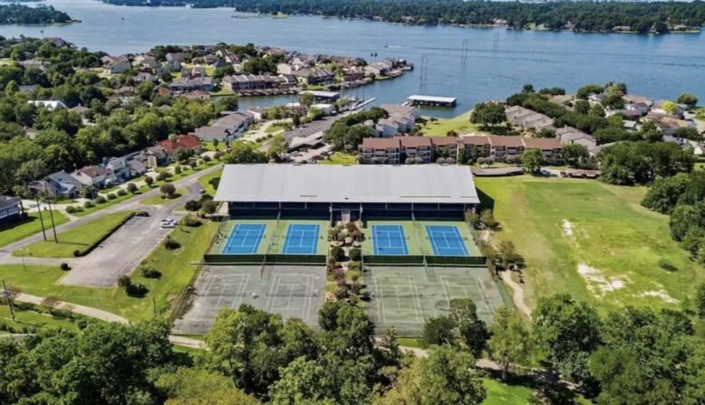 Lake Conroe Paradise - Montgomery, Texas
