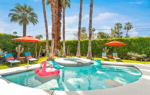 Atomic Hideaway: Iconic Mid-Century Retreat - Palm Springs, California