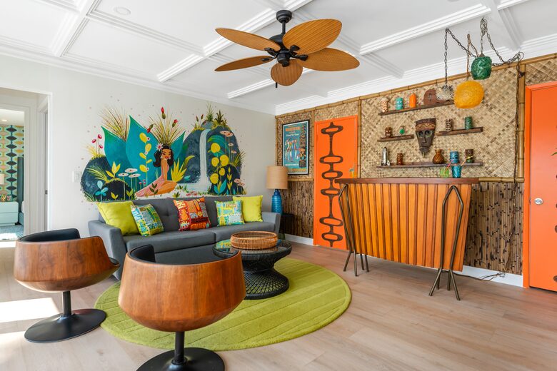 Atomic Hideaway: Iconic Mid-Century Retreat - Palm Springs, California