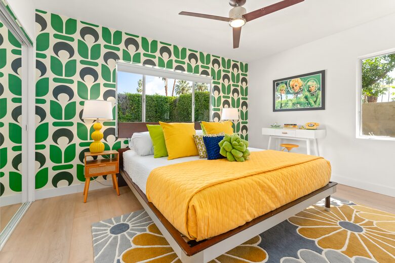 Atomic Hideaway: Iconic Mid-Century Retreat - Palm Springs, California
