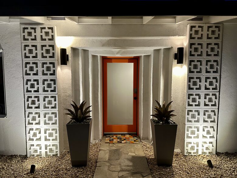 Atomic Hideaway: Iconic Mid-Century Retreat - Palm Springs, California