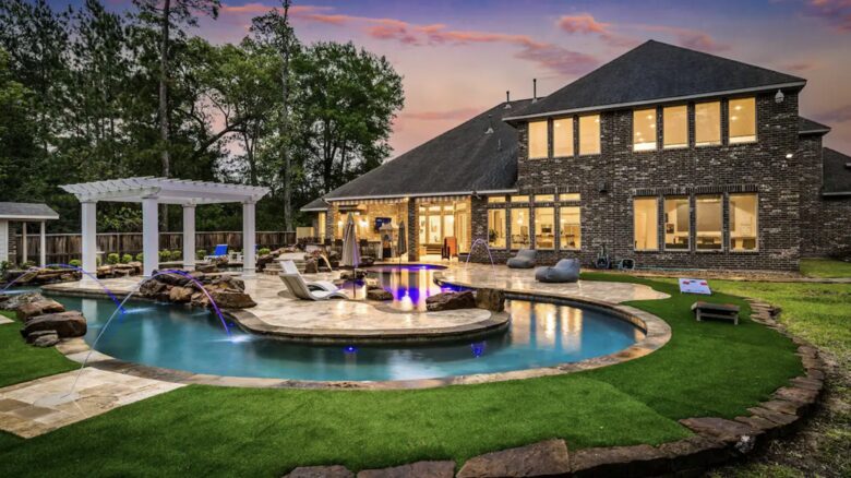 Resort-Style Oasis with Lazy River & Fun - Spring, Texas
