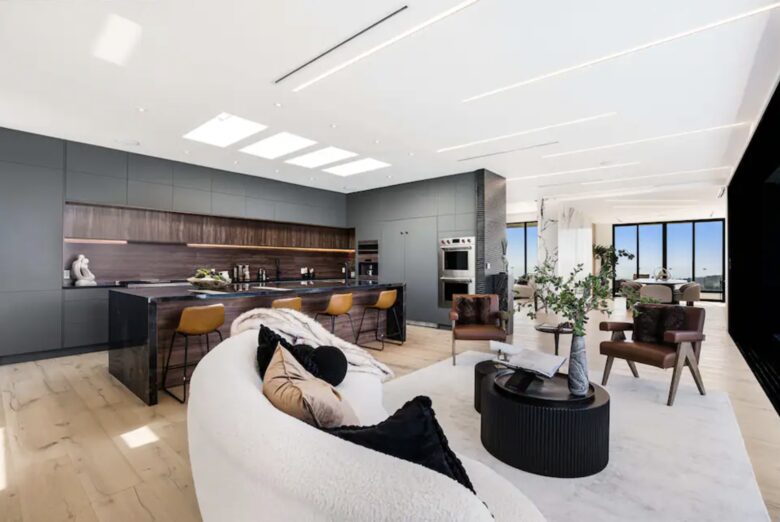Monarch Modern | Hollywood Hills Hideaway - Los Angeles, California