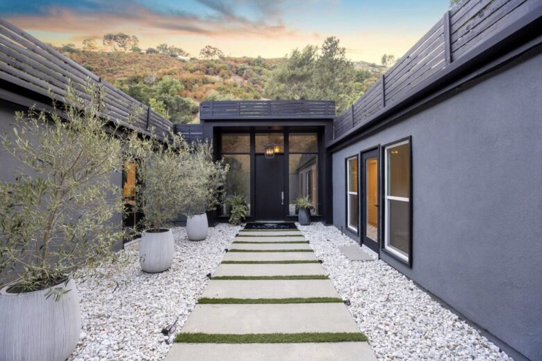 Fabulous Franklin Canyon Villa - Beverly Hills, California