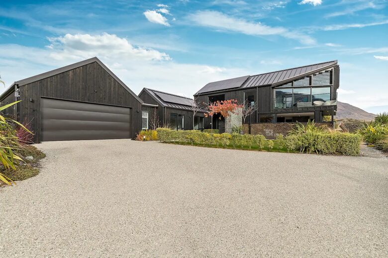 Architectural Luxury in Jack's Point, NZ - Queenstown, New Zealand
