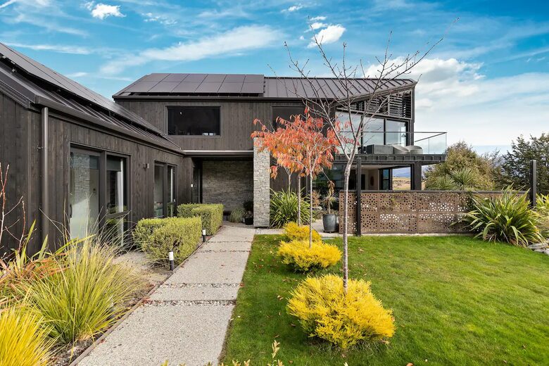 Architectural Luxury in Jack's Point, NZ - Queenstown, New Zealand