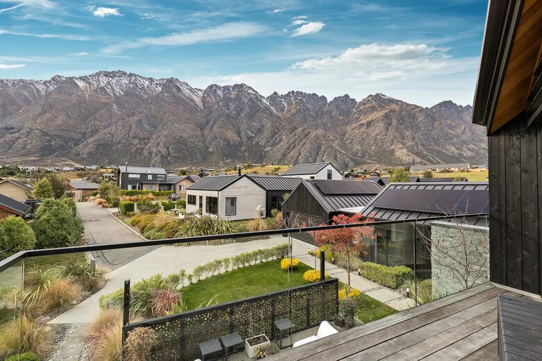 Architectural Luxury in Jack's Point, NZ - Queenstown, New Zealand