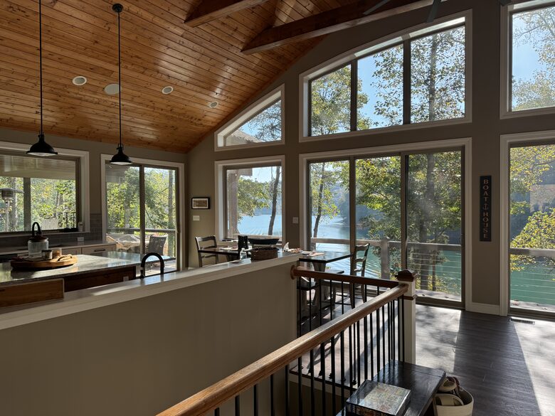 Lakefront Family Hideaway - Jacksboro, Tennessee