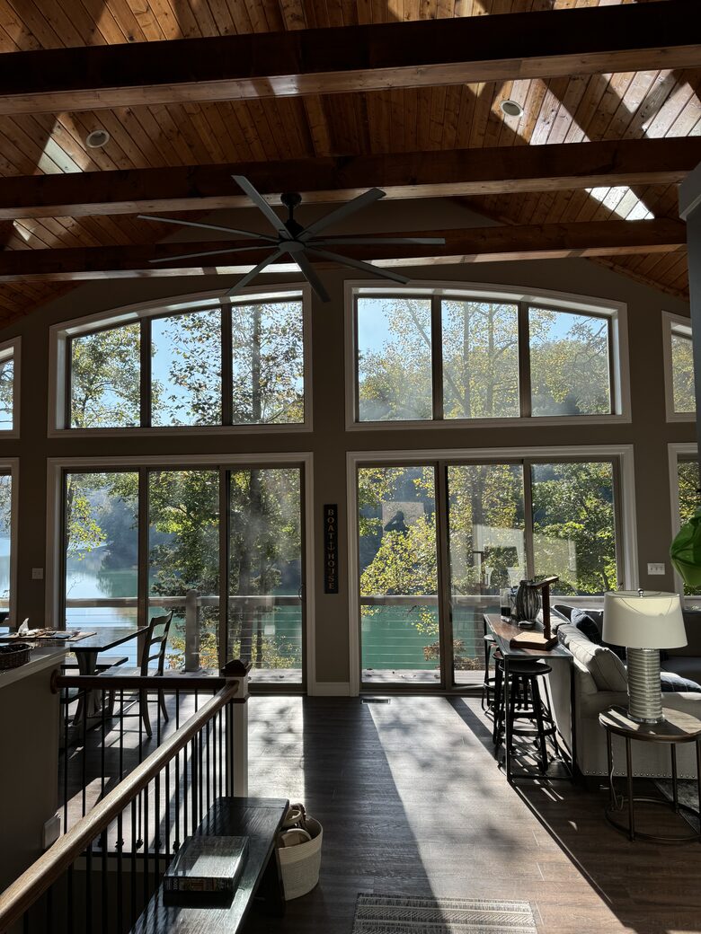 Lakefront Family Hideaway - Jacksboro, Tennessee