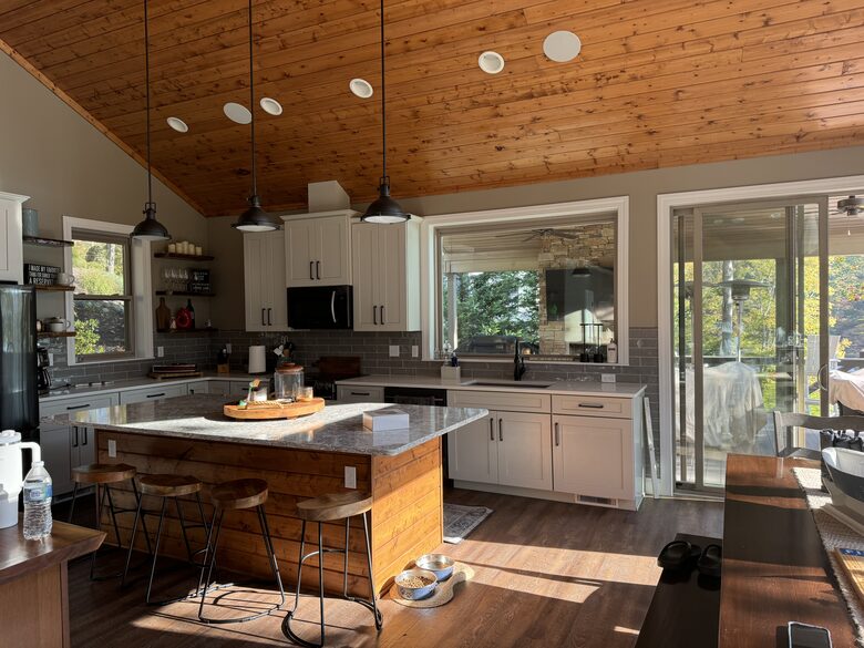 Lakefront Family Hideaway - Jacksboro, Tennessee