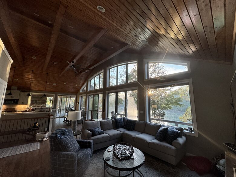 Lakefront Family Hideaway - Jacksboro, Tennessee