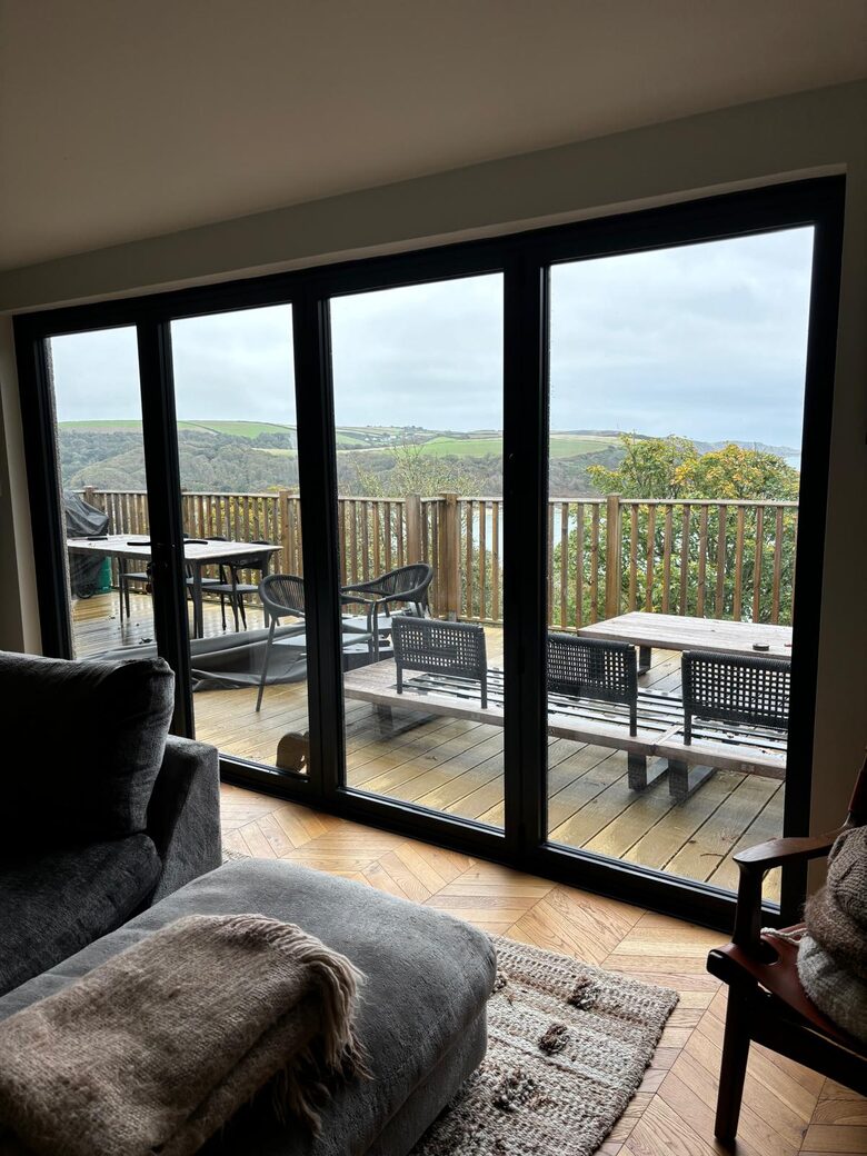 Murrawingi Modern Coastal Home - Salcombe, United Kingdom