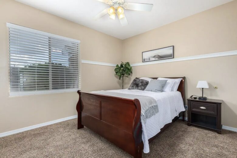 Spacious 5-Bed Glendale Retreat with Game Room & Pool - Glendale, Arizona