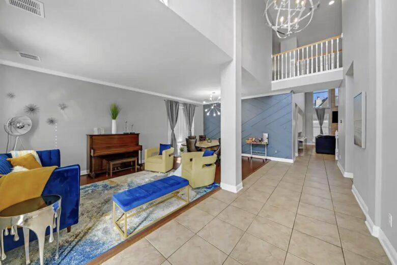 Entertainment Haven: 5-Bed Home with Pool, Theater & Games - Spring, Texas
