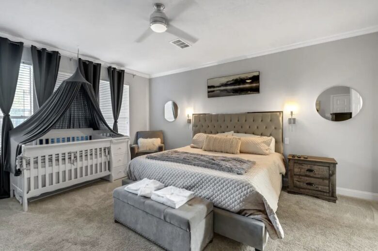 Entertainment Haven: 5-Bed Home with Pool, Theater & Games - Spring, Texas