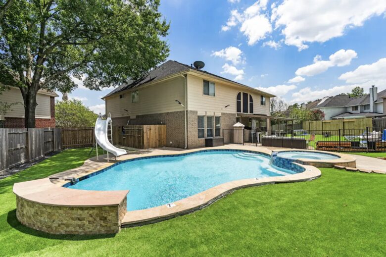 Entertainment Haven: 5-Bed Home with Pool, Theater & Games - Spring, Texas