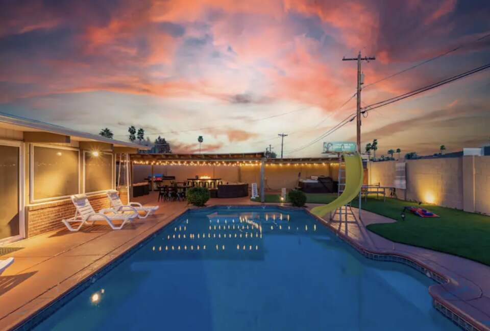 Elegant 4-Bed Phoenix Oasis with Pool, Hot Tub & Games - Phoenix, Arizona
