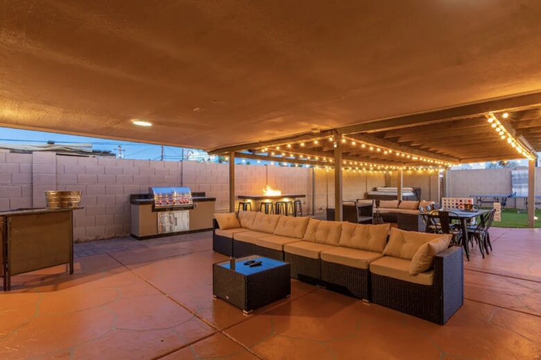 Elegant 4-Bed Phoenix Oasis with Pool, Hot Tub & Games - Phoenix, Arizona