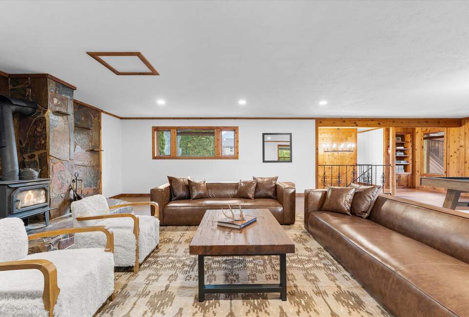 Atlas Lodge - Coram, Montana