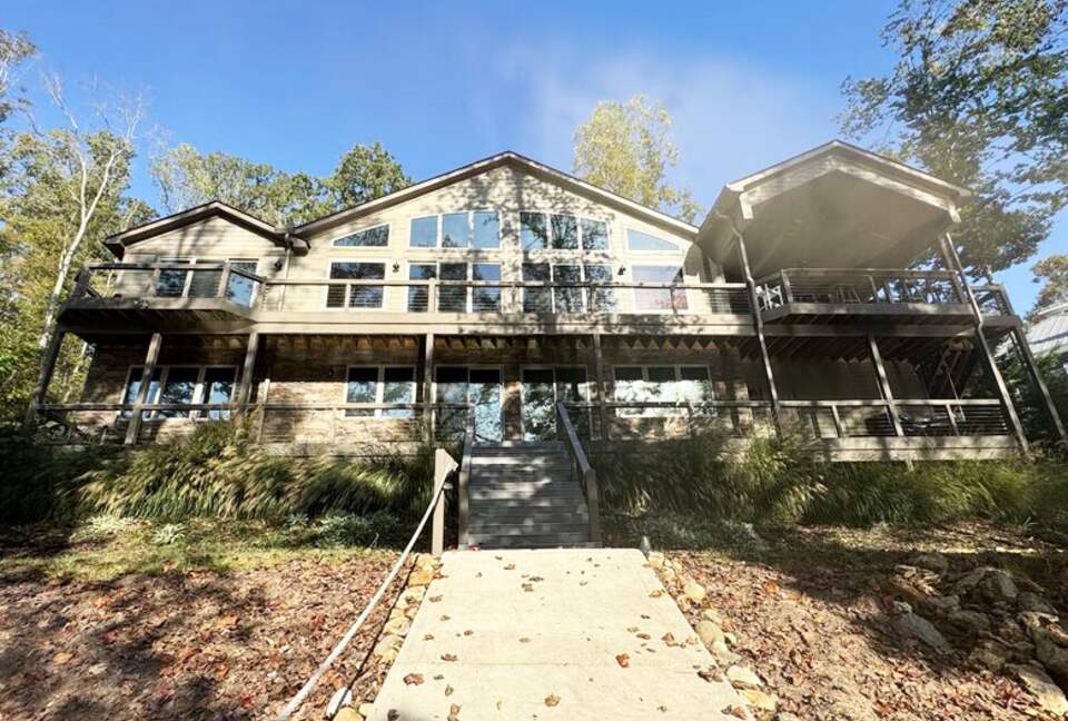 Lakefront Family Hideaway - Jacksboro, Tennessee