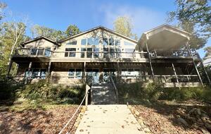 Lakefront Family Hideaway - Jacksboro, Tennessee