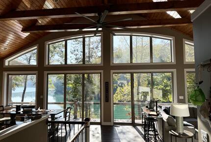 Lakefront Family Hideaway - Jacksboro, Tennessee
