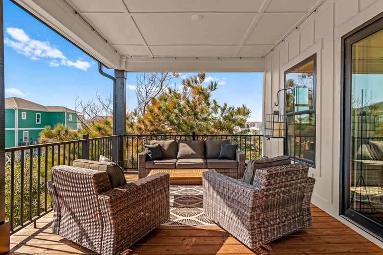 Coquina Cove Beach House - Holden Beach, North Carolina