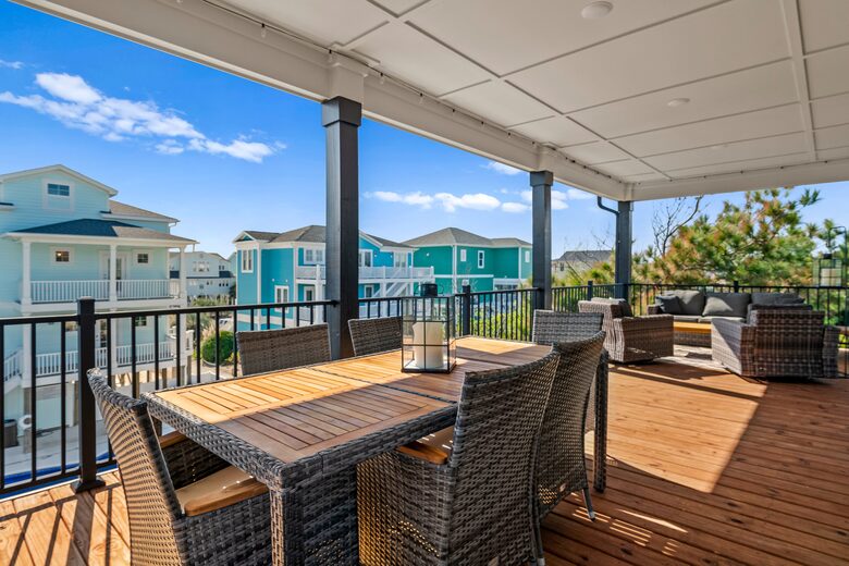 Coquina Cove Beach House - Holden Beach, North Carolina