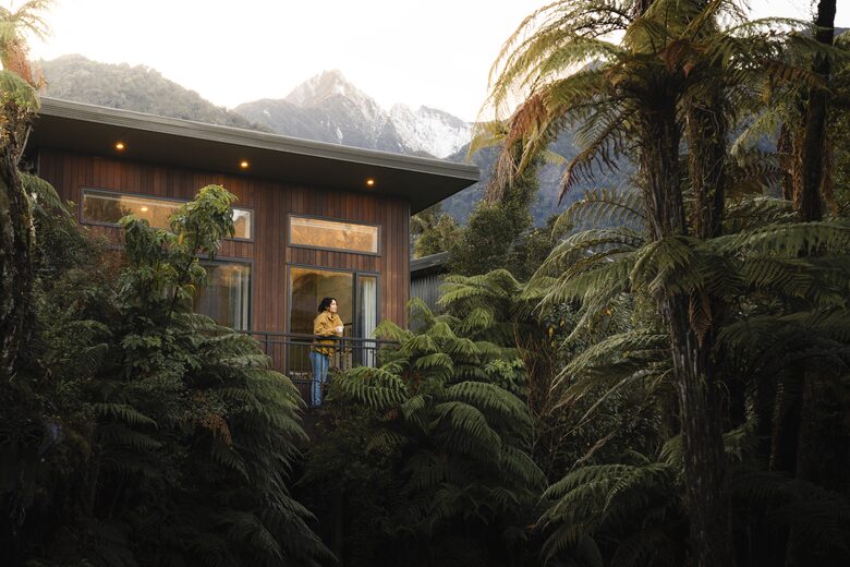 Deluxe Spa Tree House - Franz Josef Glacier, New Zealand
