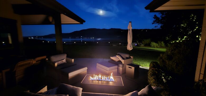 Seaside Sanctuary with Stunning Views - Nanoose Bay, Canada