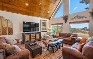 Serene Country Estate with Pickleball & Hot Tub - Paso Robles, California