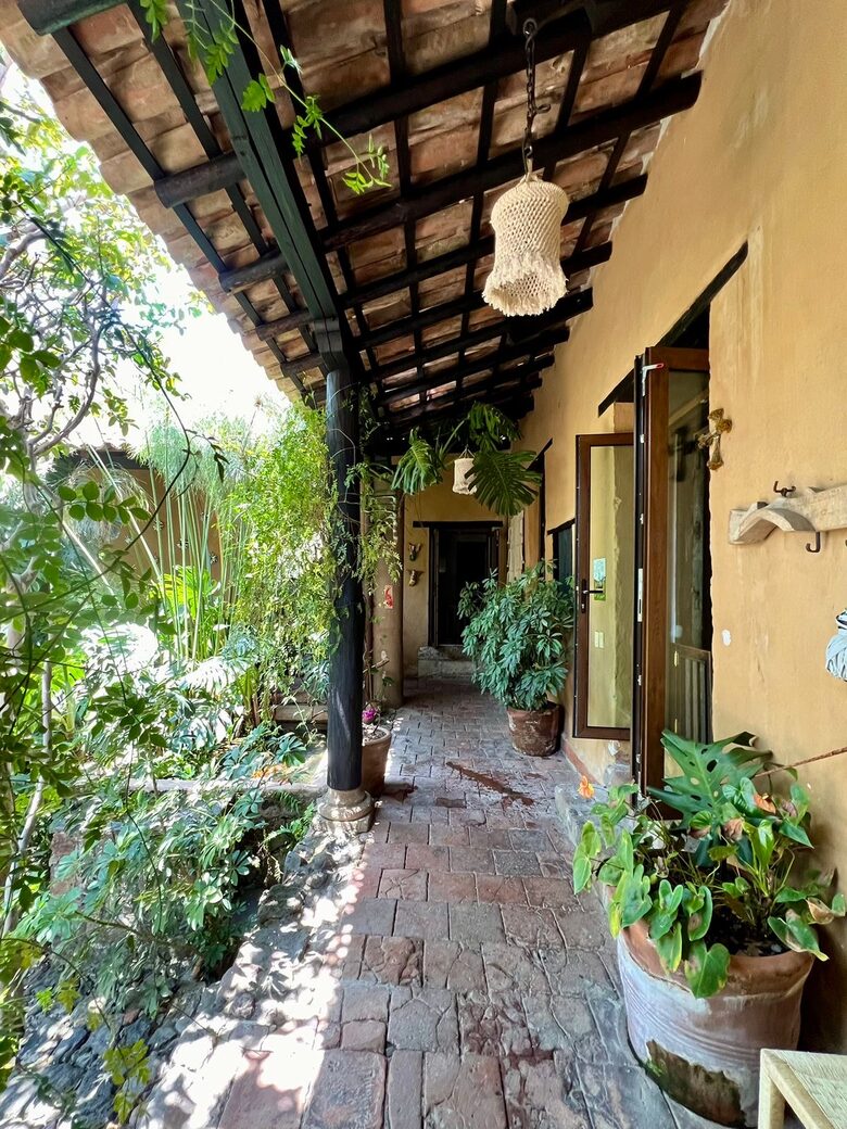 Outdoor hall
