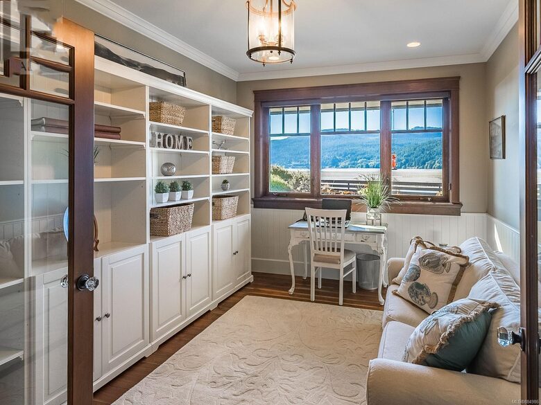 Seaside Sanctuary with Stunning Views - Nanoose Bay, Canada