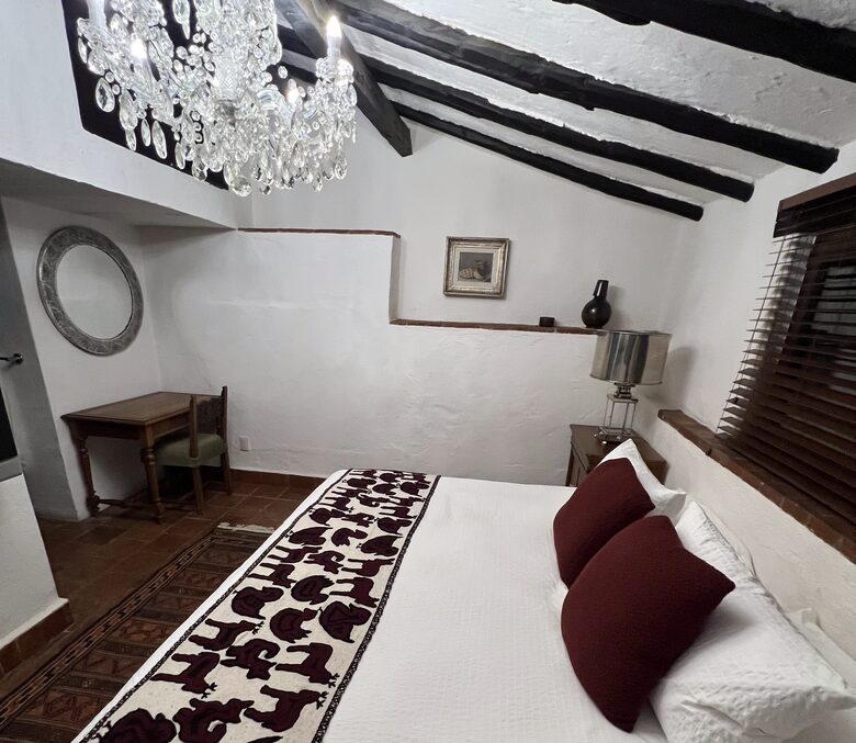 Los abuelos room