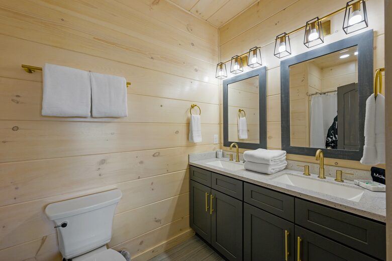 Big Sky Lodge | Gatlinburg - Gatlinburg, Tennessee
