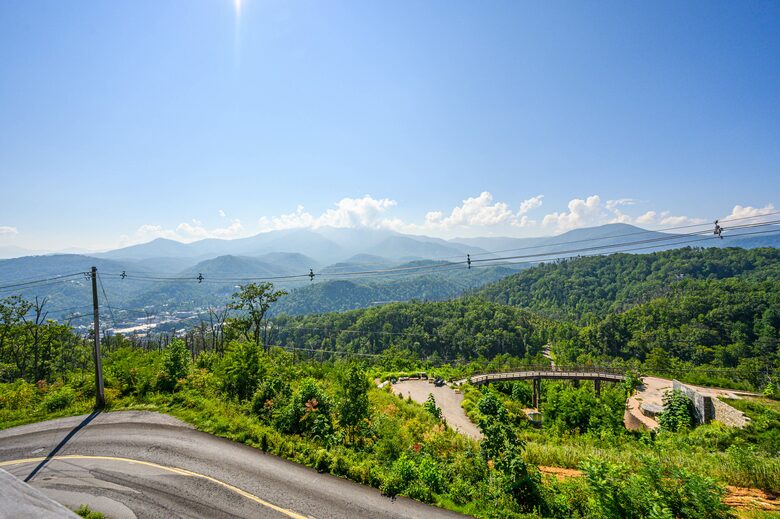 Big Sky Lodge | Gatlinburg - Gatlinburg, Tennessee