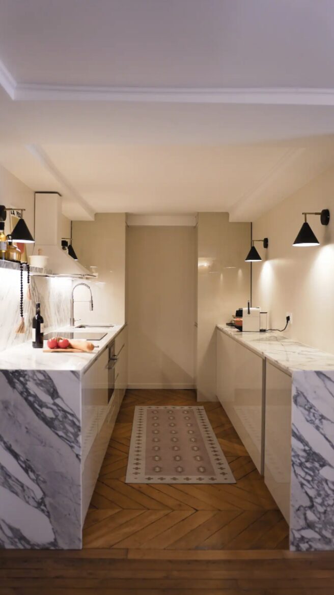 Elegant Parisian Apartment with Patio - Paris, France