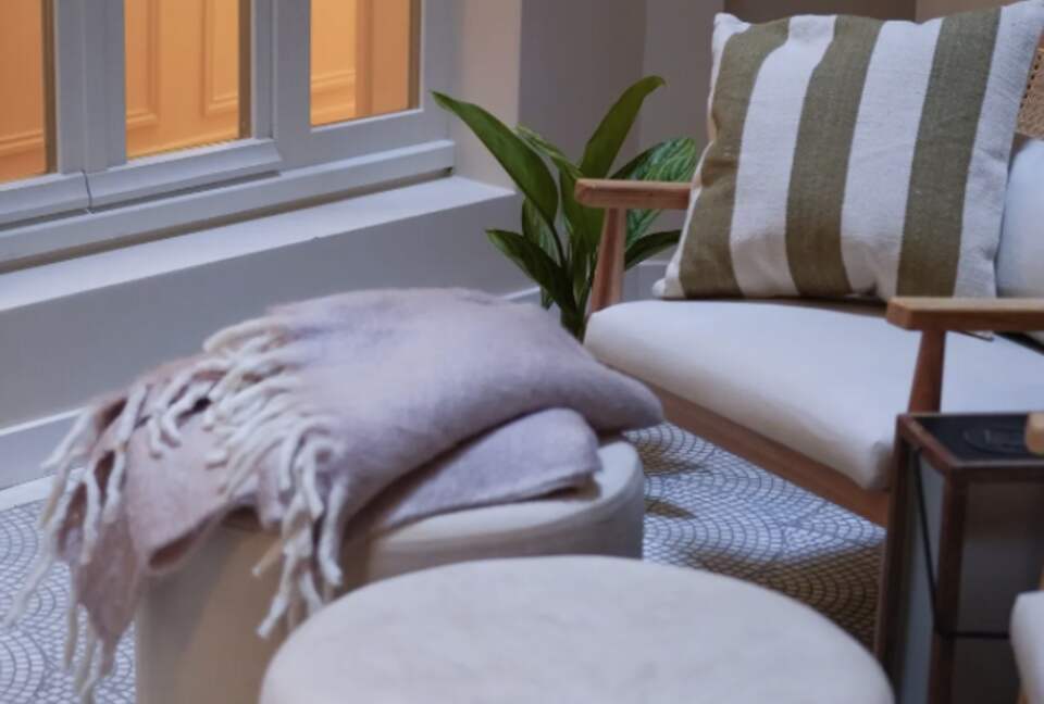 Elegant Parisian Apartment with Patio - Paris, France