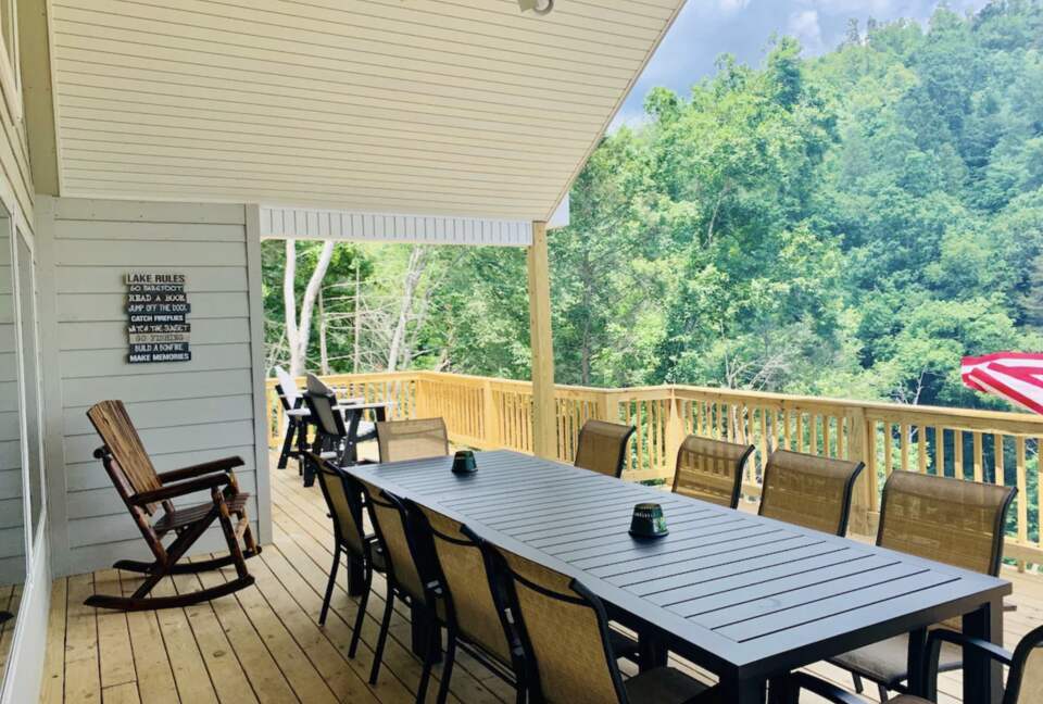 The Norris Nook Lakefront Getaway - LaFollette, Tennessee