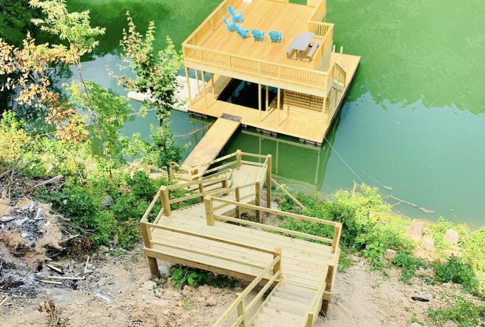 The Norris Nook Lakefront Getaway - LaFollette, Tennessee