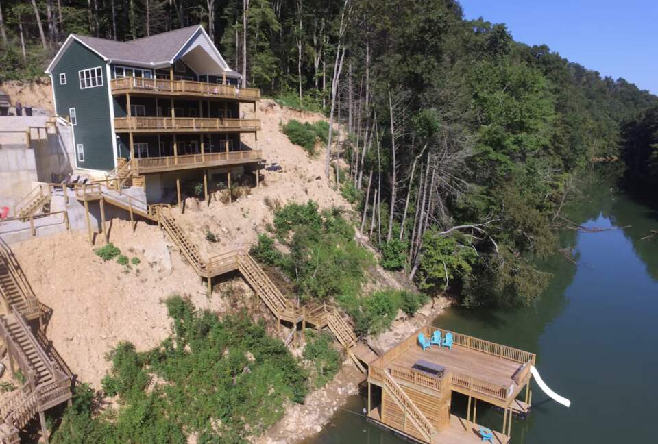 The Norris Nook Lakefront Getaway - LaFollette, Tennessee