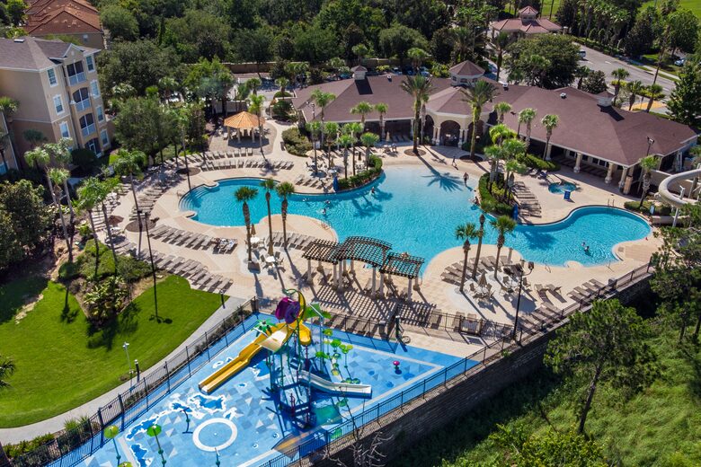 2 Miles From Disney with Private Resort Amenities - Kissimmee, Florida