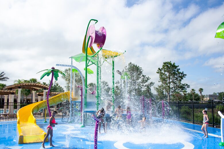 2 Miles From Disney with Private Resort Amenities - Kissimmee, Florida