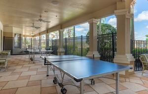2 Miles From Disney with Private Resort Amenities - Kissimmee, Florida